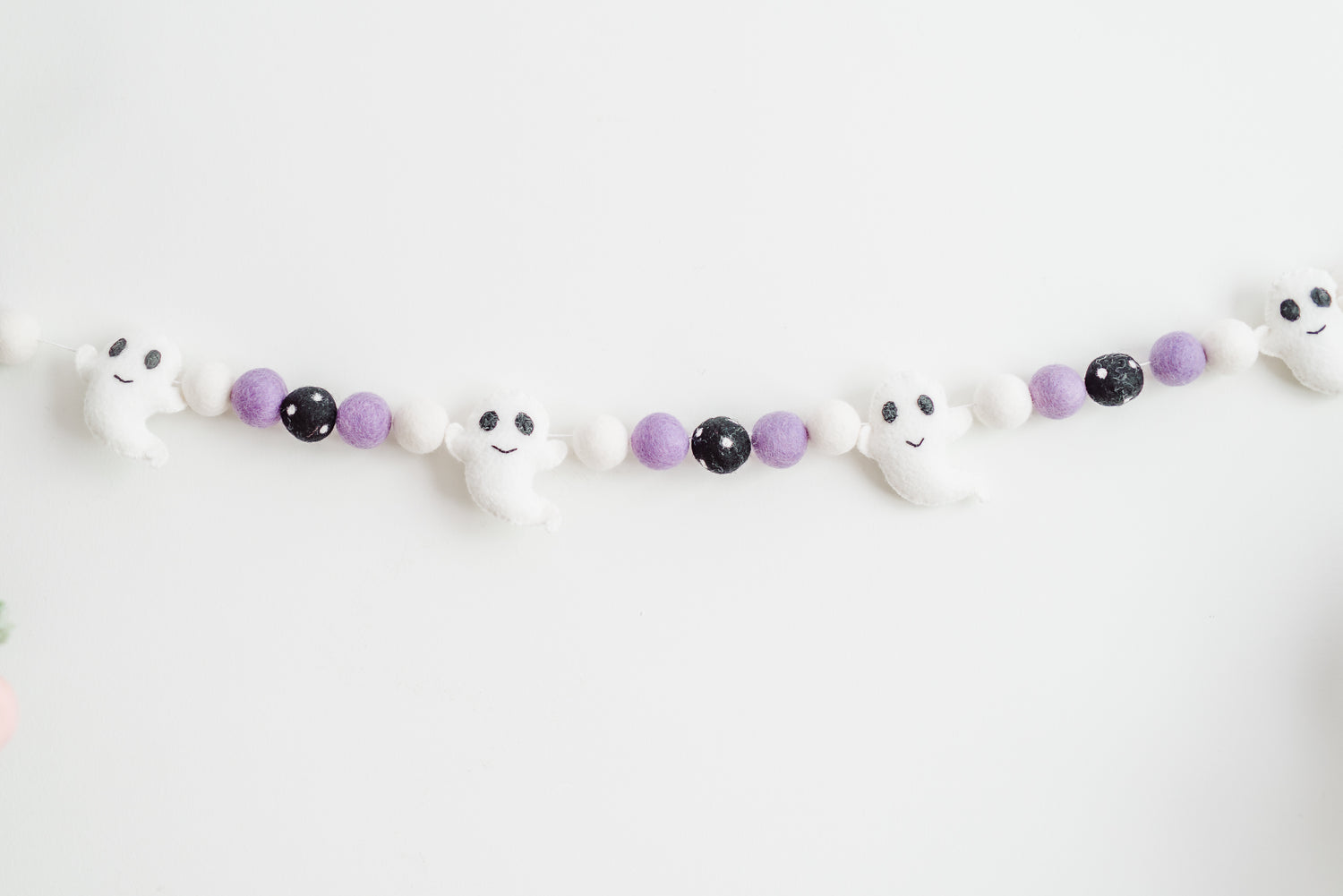Soft Spooky Ghost Felt Halloween Garland