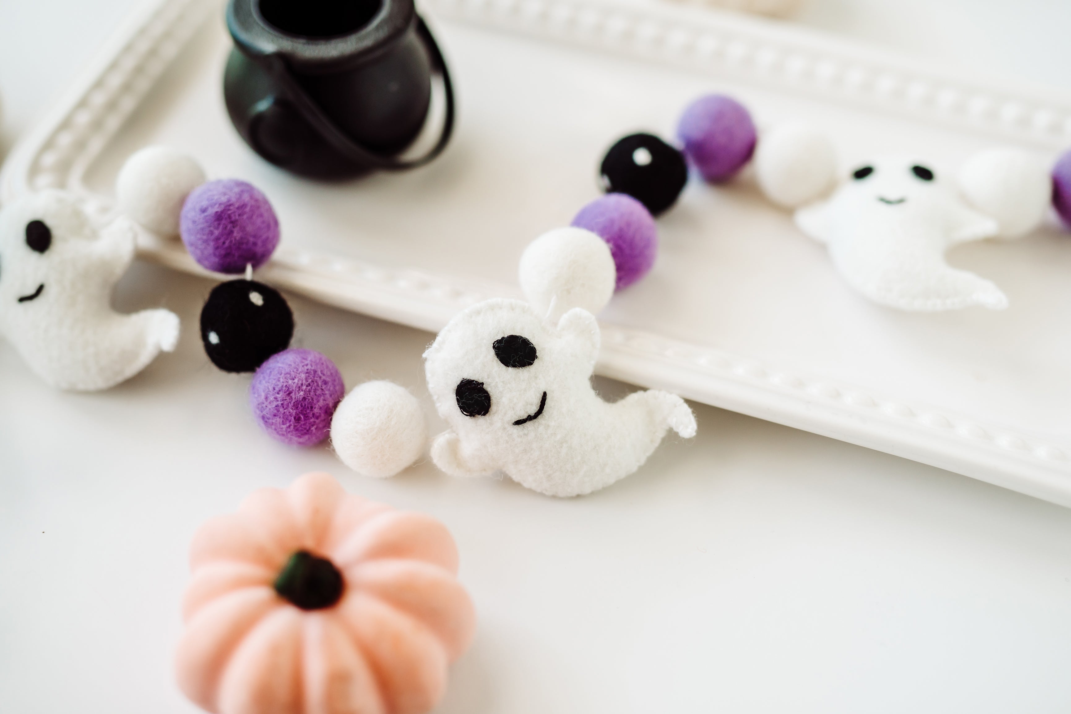 Soft Spooky Ghost Felt Halloween Garland