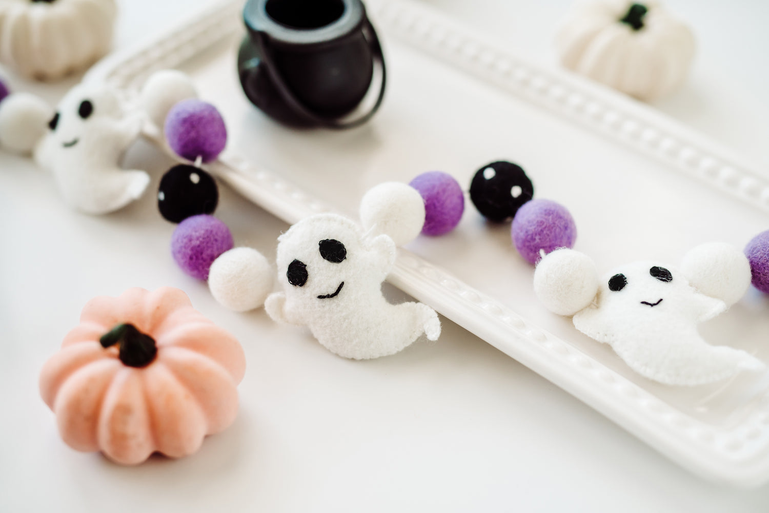 Soft Spooky Ghost Felt Halloween Garland