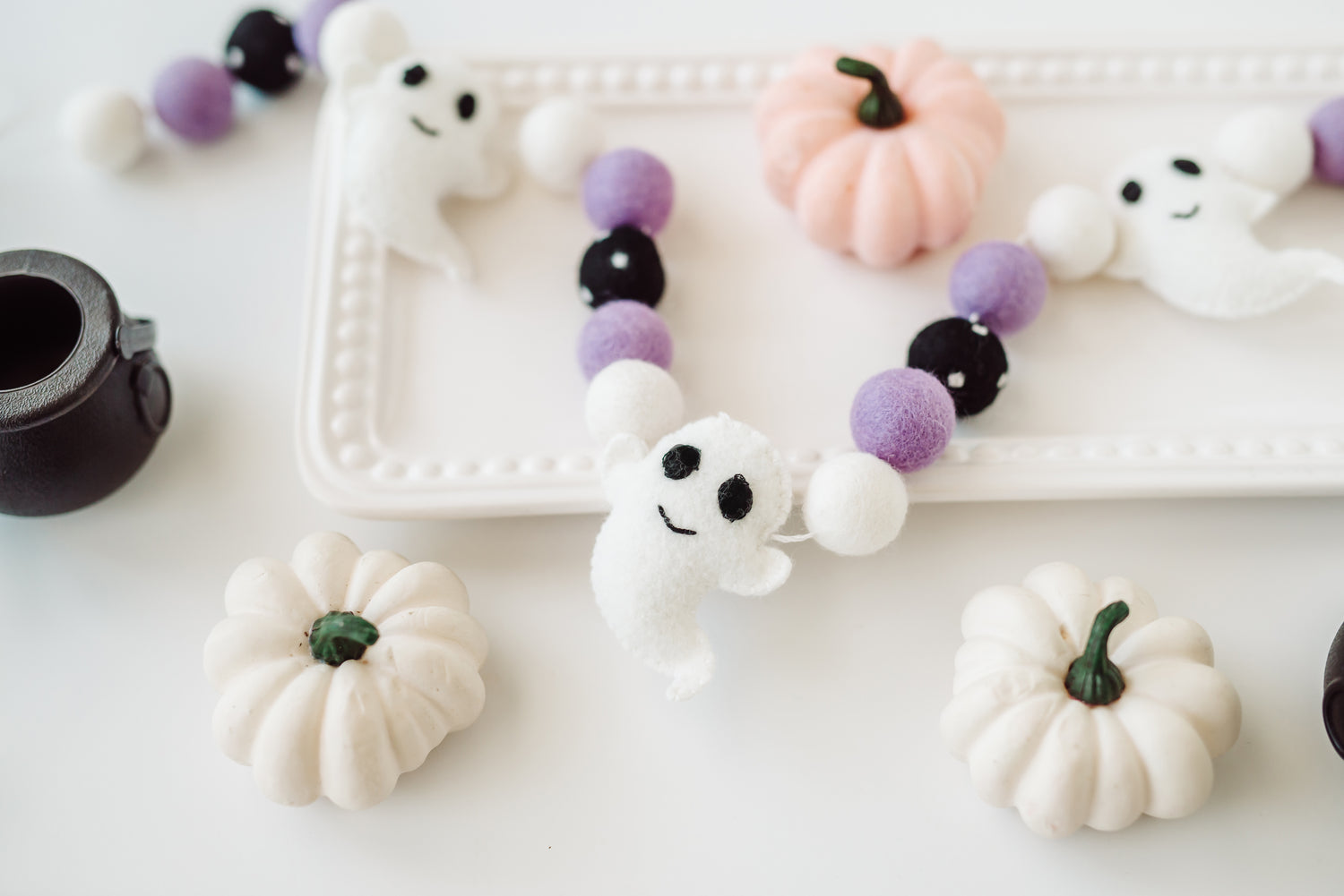 Soft Spooky Ghost Felt Halloween Garland