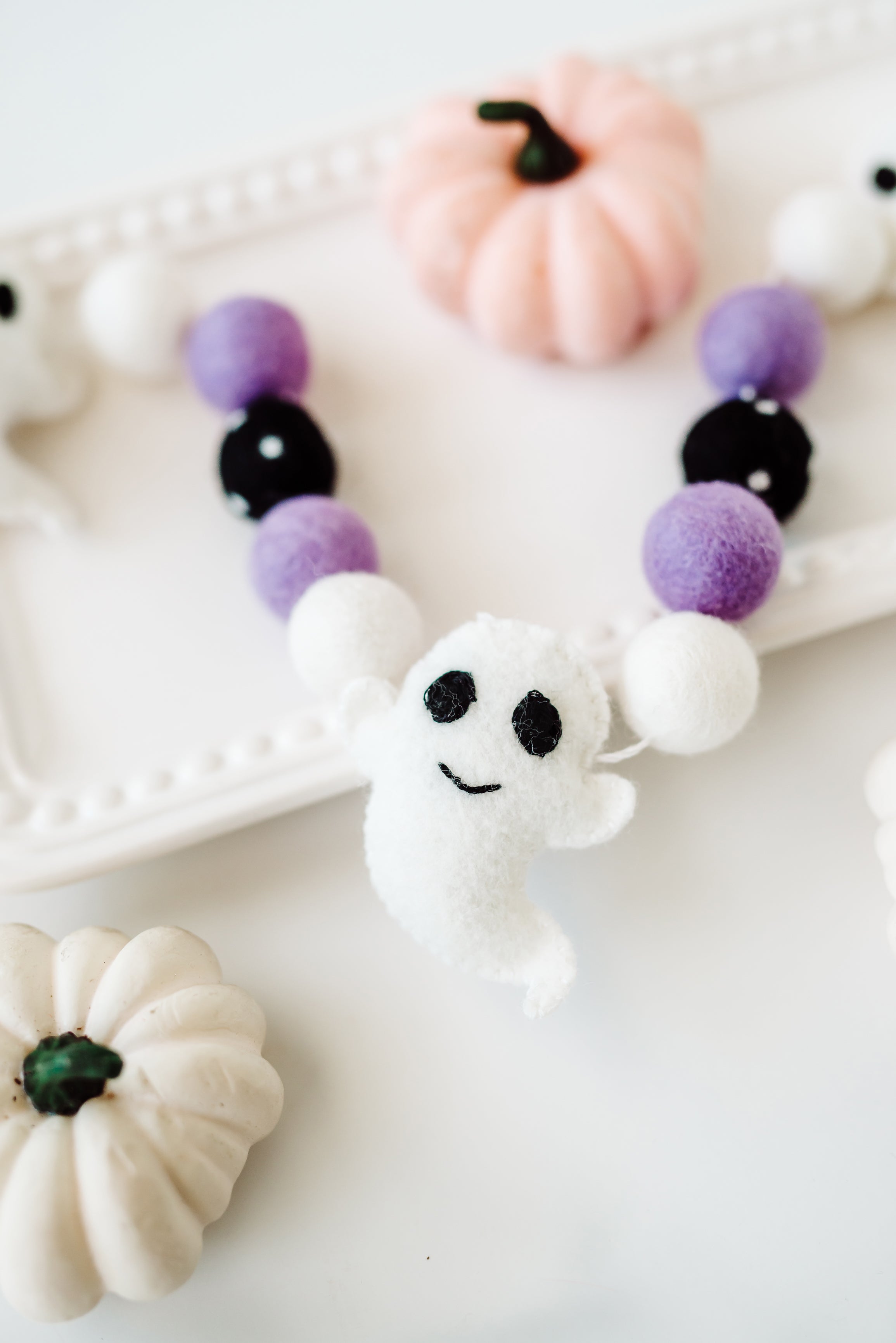 Soft Spooky Ghost Felt Halloween Garland