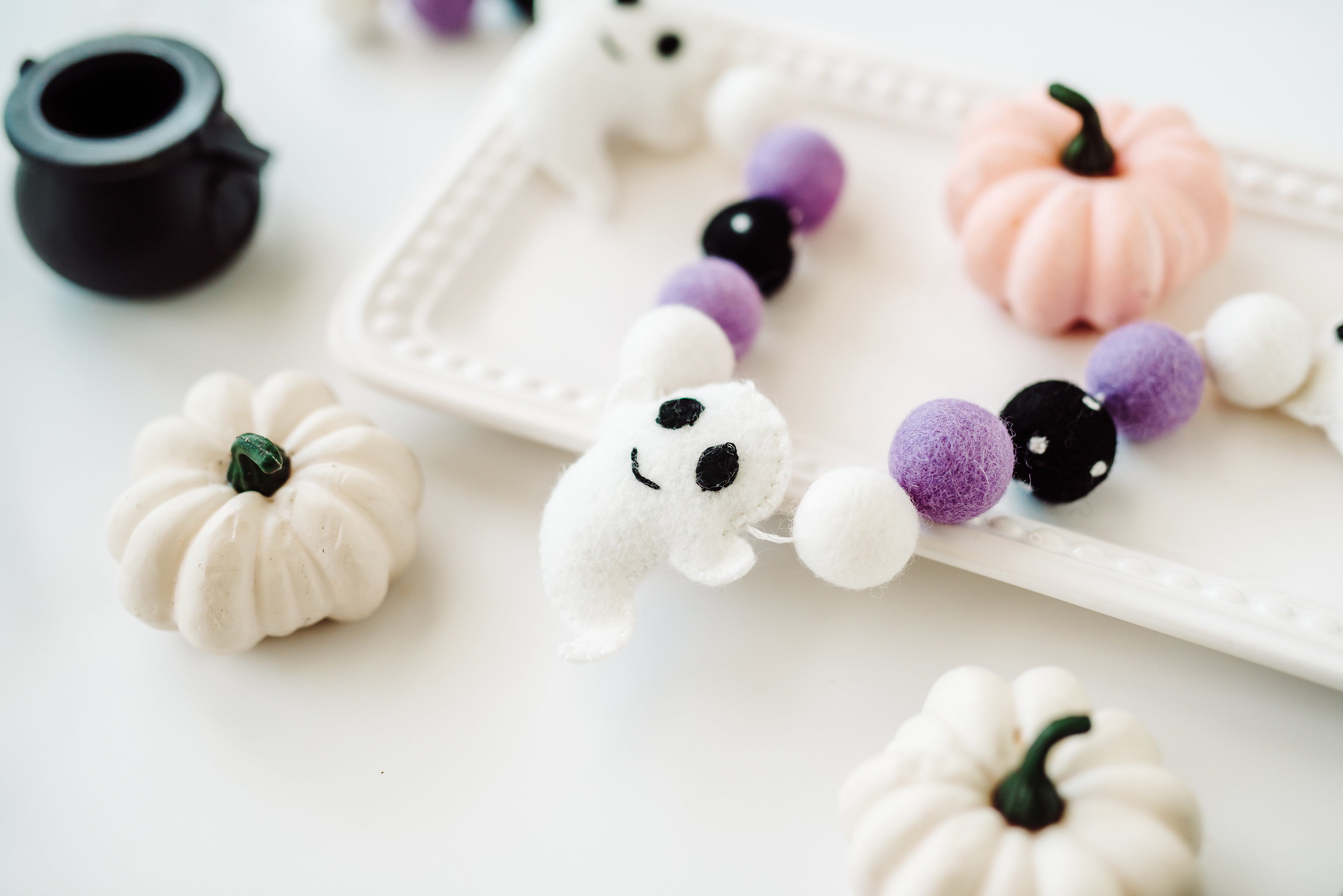 Soft Spooky Ghost Felt Halloween Garland