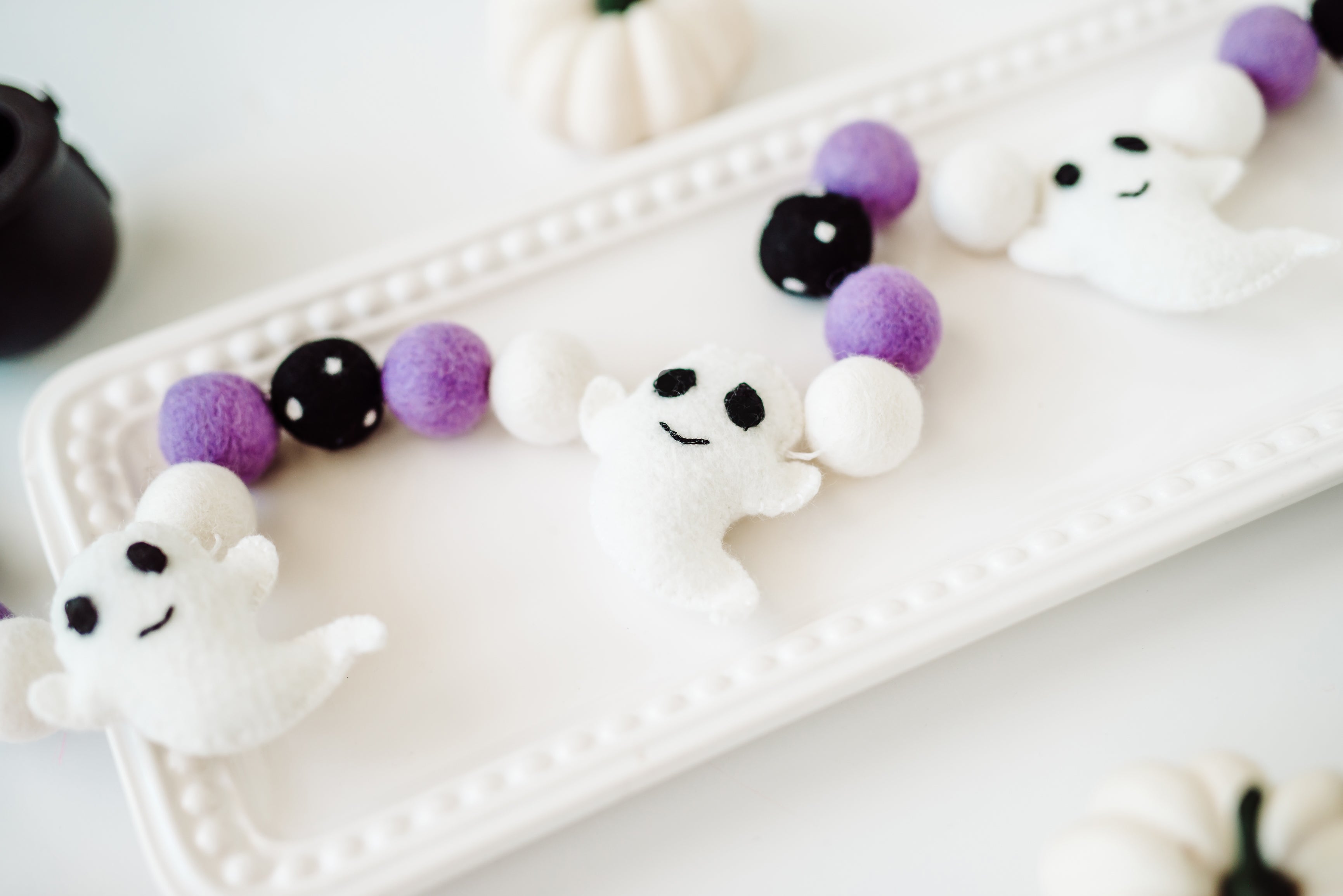 Soft Spooky Ghost Felt Halloween Garland